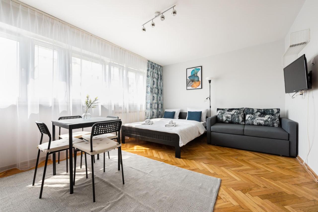 Uniwersytet Medyczny Park Studio Warsawa Bagian luar foto